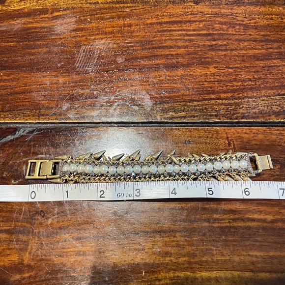 Stella & Dot Faux Pearl Bracelet. - Picture 4 of 7